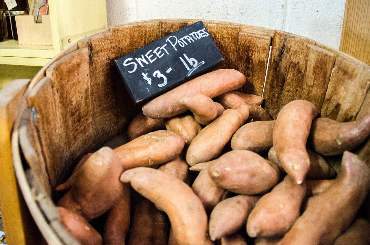 sweet-potatoes-912635_1280.jpg